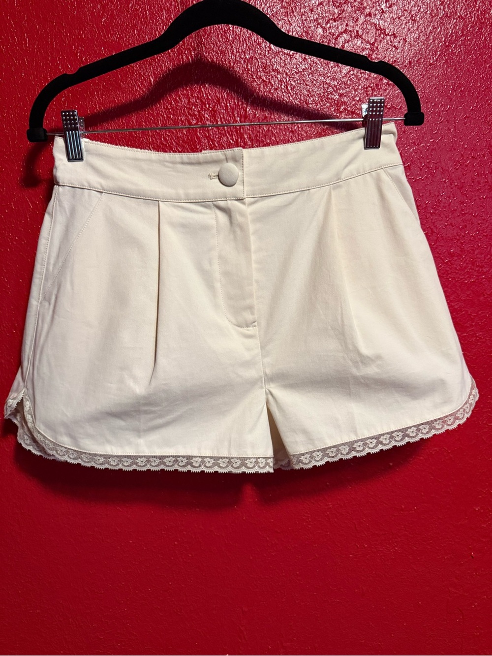 200. NWT MARBLE Cream High-Waist Lace-Trim Shorts